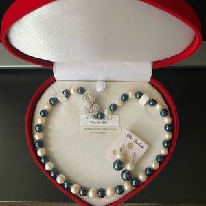 Pearl necklace
